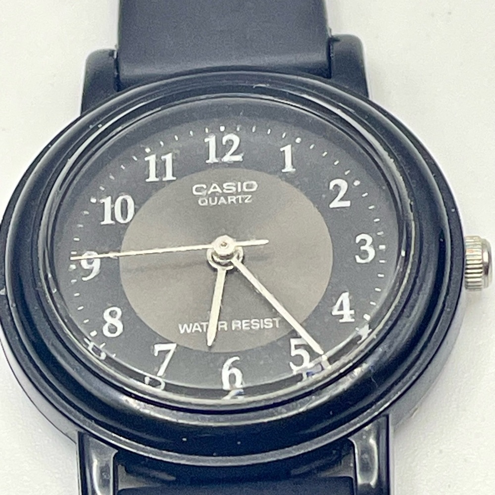 Vintage Casio Black Quartz Watch with Silicone Black Strap. 8 inches New battery